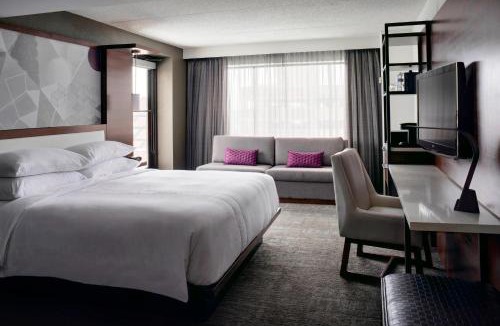 Grand River Hotel | Marriott East Lansing at University Place