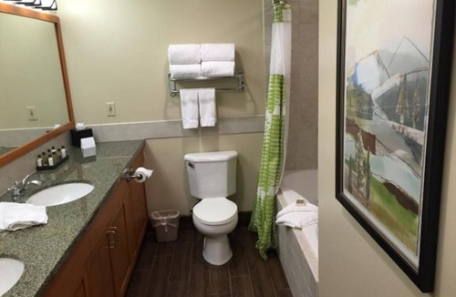 Lakeside Park House | Marriott Grand Residence - Luxery at the Lowest Price