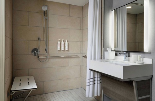 Indianapolis Hotel | Marriott Indianapolis East