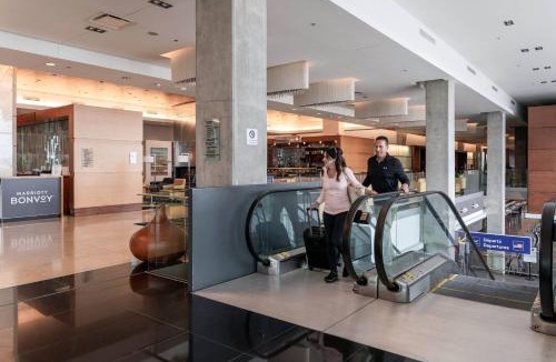 Dorval Hotel | Marriott Montreal Airport In-Terminal Hotel