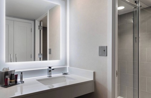 West Conshohocken Hotel | Marriott Philadelphia West