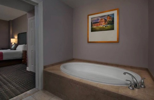 Berkeley Villa | Marriott's Manor Club, Sequel (2BR)