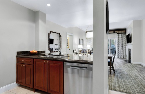 Williamsburg Apartment | Marriott's Manor Club at Ford's Colony
