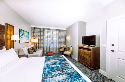 South Lake Tahoe Resort | Marriott’s Timber Lodge Guest room studio, 1 King, Sofa bed