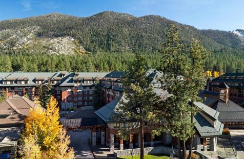 South Lake Tahoe Hotel | Marriott's Timber Lodge