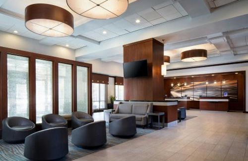 Creve Coeur Hotel | Marriott St. Louis West