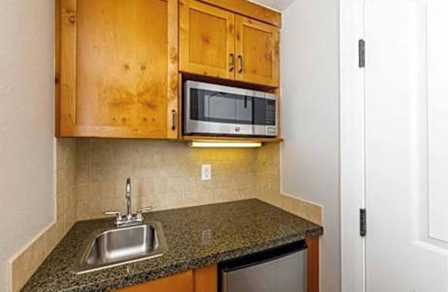 Lakeside Park Resort | Marriott Timber Lodge South Lake Tahoe SKI WEEK