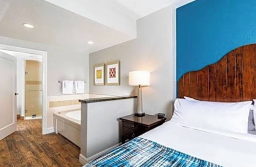 Lakeside Park Resort | Marriott Timber Lodge South Lake Tahoe SKI WEEK