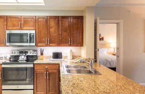 Central Beach Condo | Marriotts BeachPlace Towers - 2 Bedroom
