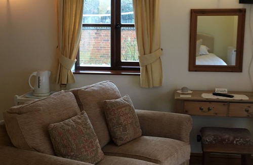 Rugeley Bed & Breakfast | Marsh Farm