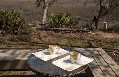 Knowles Island Plantation Cottage | Marsh-front Cottage where the Broad River begins - with a magnificent view!