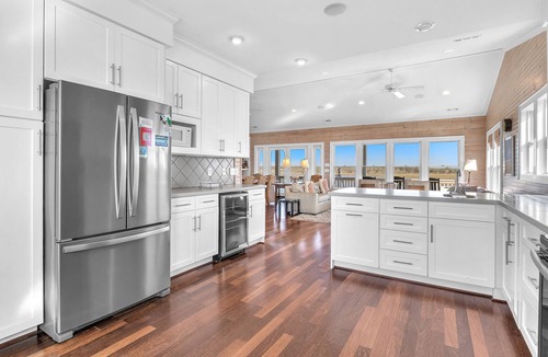 Oak Island House | Marsh Madness: Large Family House Overlooking the Waterway