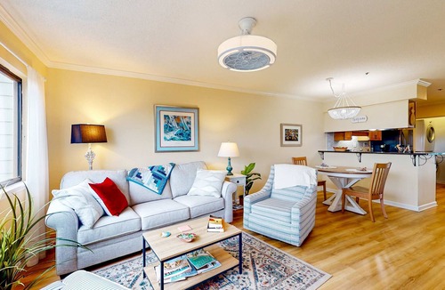 Folly Beach Condo | Marsh-view condo with on-site pool, tennis, & private balcony