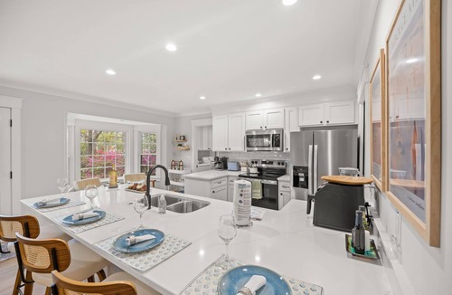 West Ashley House | Marsh Views + Ping Pong 10 Mins to Downtown