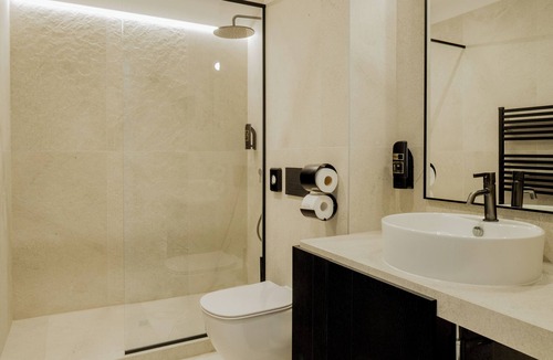 Vis Hotel | MARSHAL CLUB HOTEL