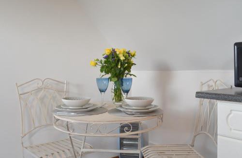 Trowbridge House | Marshfield Annex