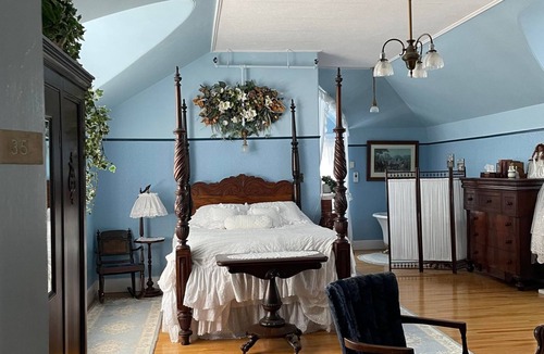 Sackville Hotel | Marshlands Inn