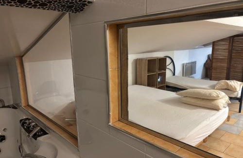 Maisons-Laffitte Apartment | Marshmallow et Jacuzzi