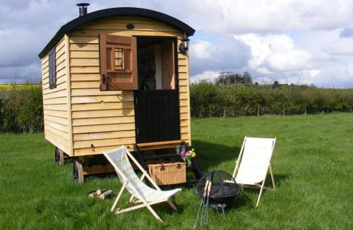 Ebbesborne Wake House | Marshwood Farm B&B and Shepherds Hut