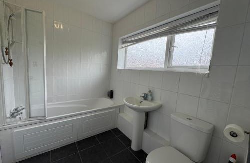 Marston Moretaine Apartment | Marston 57 Guest House