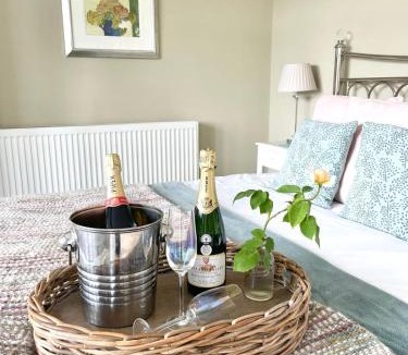 Marston Trussell Bed & Breakfast | Marston Croft B&B