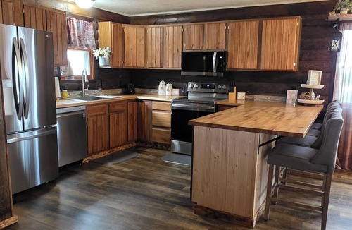 Elba Cabin | Martha's Place