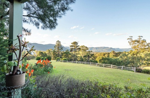 Kangaroo Valley Cabin | Martha's Villa - Panoramic views, Peaceful Location