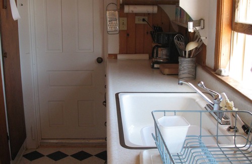 East Chop Cottage | Martha's Vineyard Beachfront Cottage in Oak Bluffs but closer to Vineyard Haven