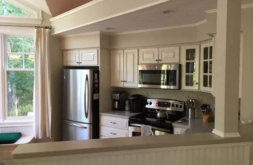 Tisbury Cottage | Martha's Vineyard Getaway Cottage