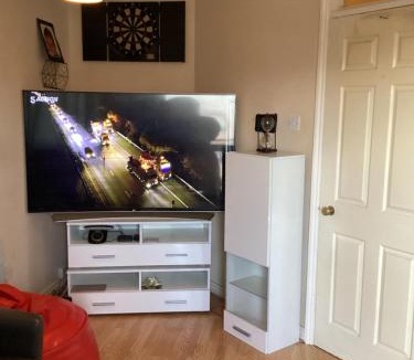 Thamesmead Apartment | Marthins Apartment