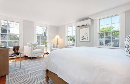 Nantucket Town Bed & Breakfast | Martin House Inn