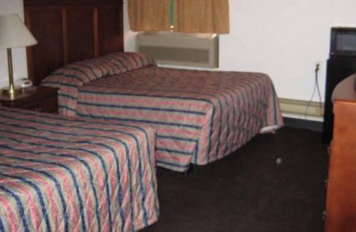 Brookfield Hotel | Martin House Motel