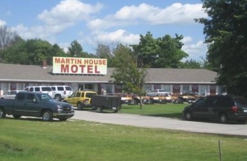 Brookfield Hotel | Martin House Motel