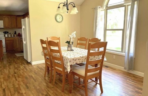 Dukedom House | 🗝 Martin TN 3 Bedroom Home Close to UTM