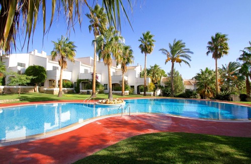 Miami Platja Ski Chalet | MARTIN18 adosado junto a playa especial niños