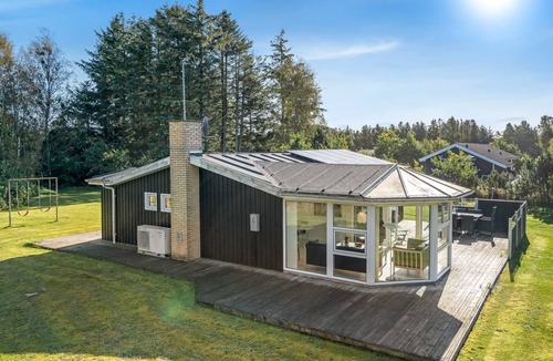Bratten Strand House | "Martina" - 500m from the sea by Interhome