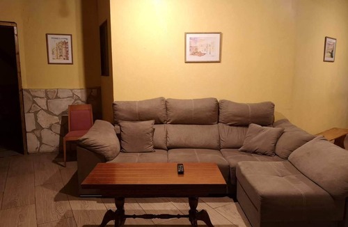 Valle de Santibanez Cottage | Martinez cottage for 16 people