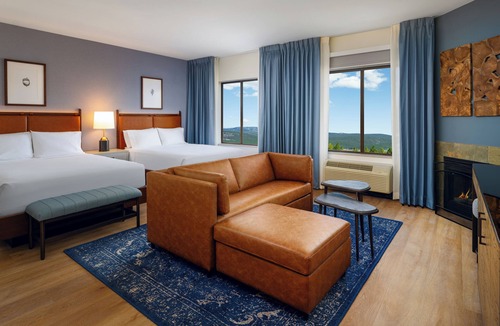Truckee Hotel | Martis Valley Lodge, Tapestry Collection by Hilton