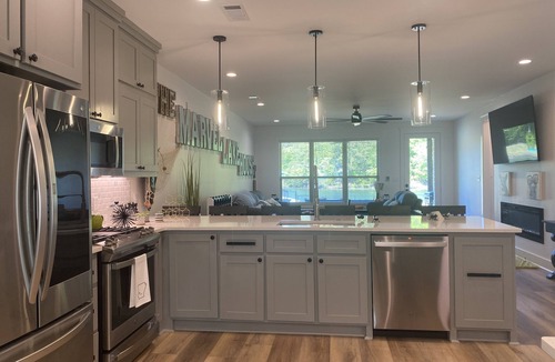Mid America House | Marvel Lake House Too