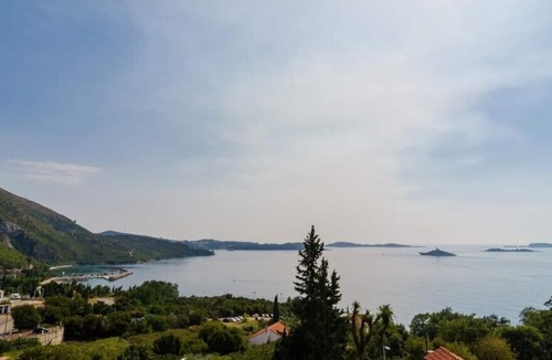 Plat Villa | Marvellous Cavtat Villa | Five Bedrooms | Villa Orlando | Private Pool | Stunning Sea Views