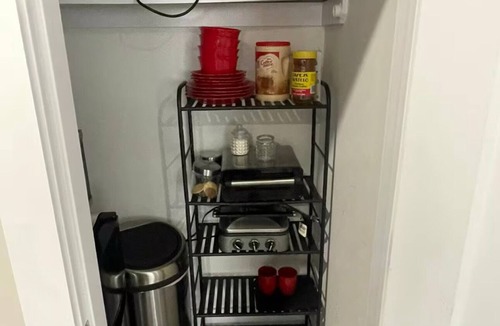 Palisades Park Apartment | Marvelous 1-bedroom with sofa bed 5 minutes from NYC