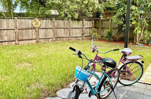Margate Apartment | Marvelous 1-bedroom with beautiful swimming pool, privacy, and a great location.