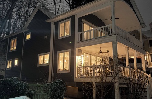 Webster Cottage | Marvelous 11 bed cottage on the water