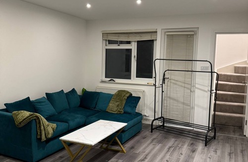 Hounslow Central Apartment | Marvelous 3-bedroom apartment in Hounslow