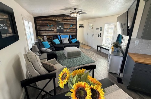 Garden City Cabin | Marvelous 3-bedroom cabin with AC in Garden City