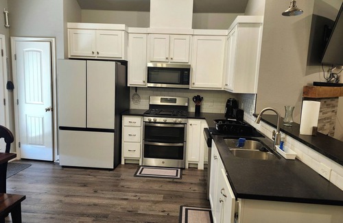 Lubbock House | Marvelous 4-bedroom 8+ person house with AC in Lubbock