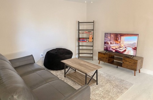 Houston House | Marvelous 4-bedroom house in Houston with large backyard in quite neighborhood