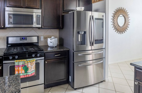 Tomball House | Marvelous 5-bedroom house with AC in charming Tomball