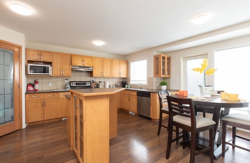 Fort Gary House | Marvelous Bedroom House on Comdale