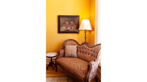 Cimarron Hotel | Mary Lambert - Historic Hotel Room
